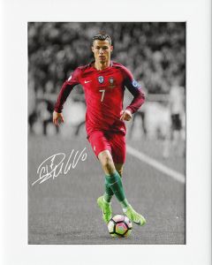 40x50cm Mounted Print : Ronaldo Dribble Signature Portugal